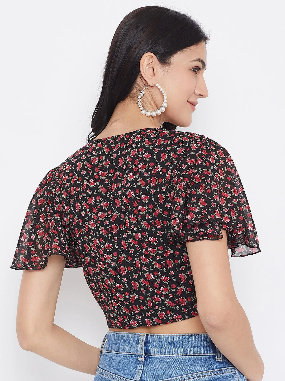 Berrylush Women Navy Blue & Red Floral Printed V-Neck Front Tie-Up Gathered Crop Top