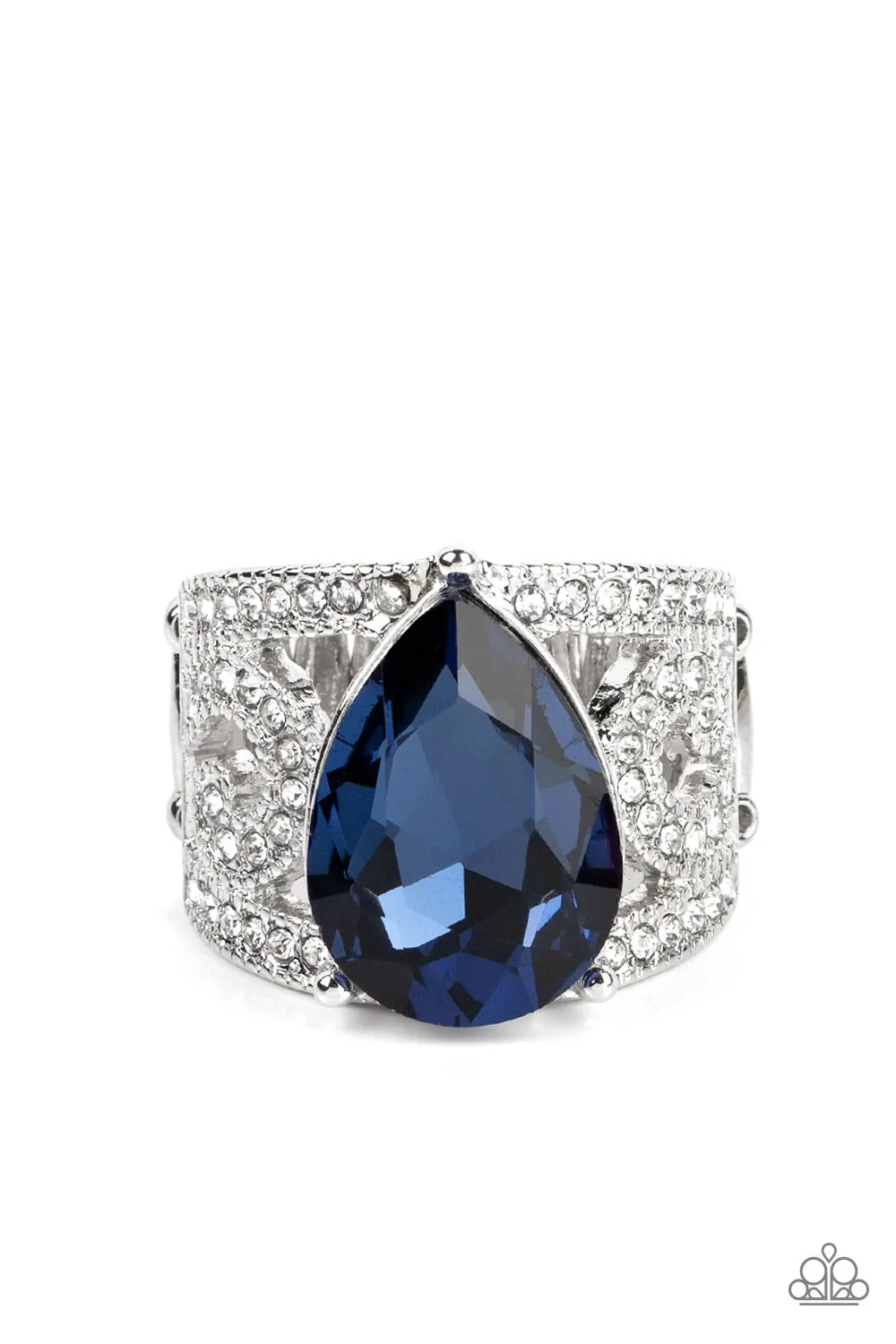 Kinda a Big Deal - Blue Ring - Paparazzi Accessories
