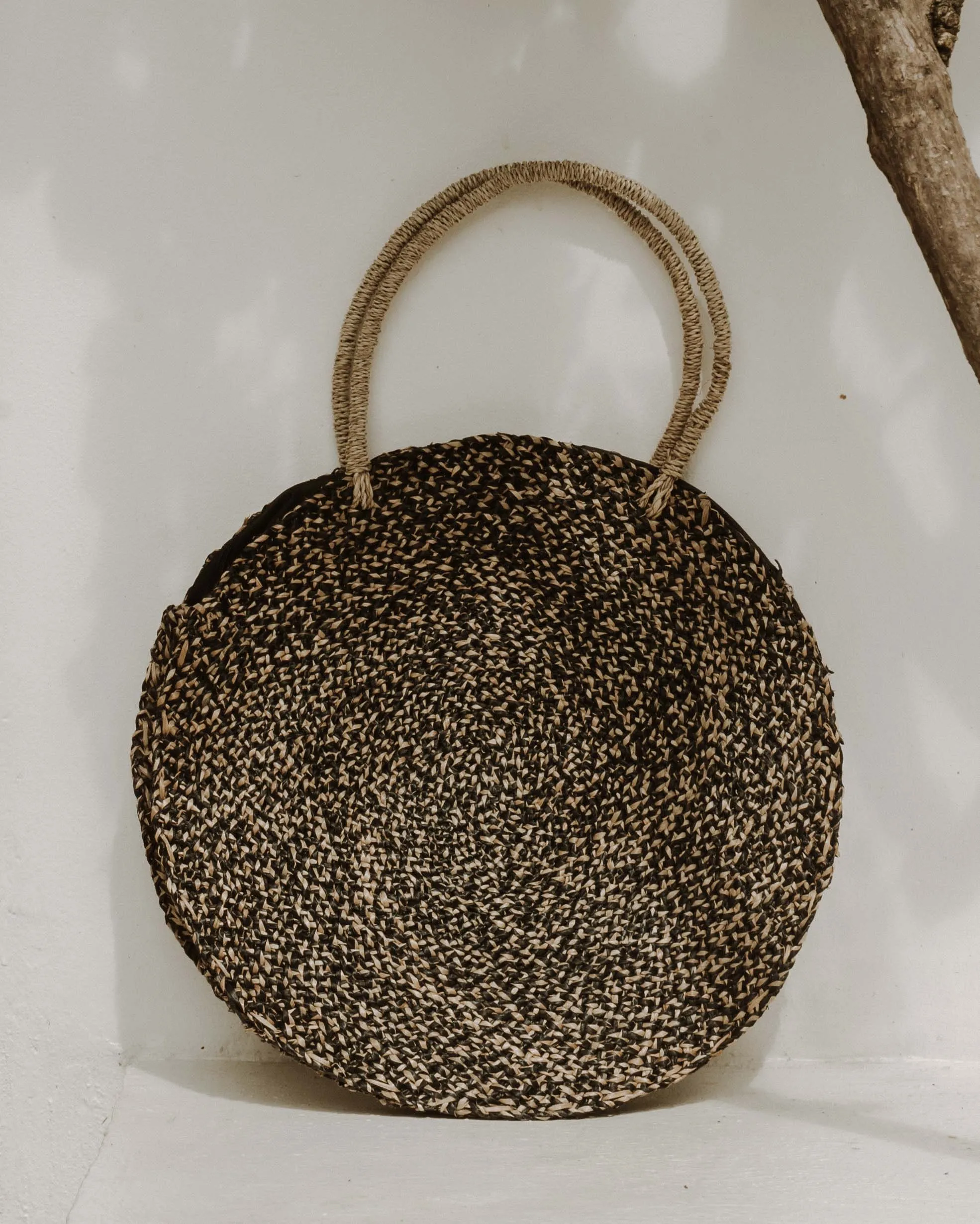Round Grass Beach Tote Black